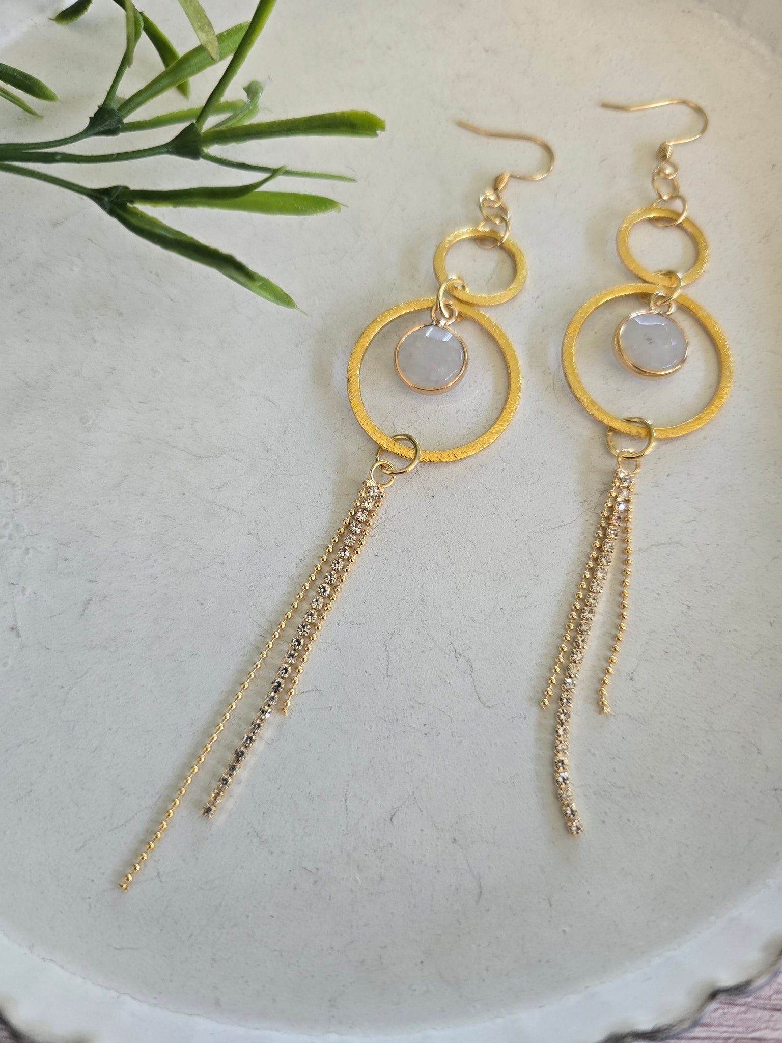 Quartz double hoop earrings